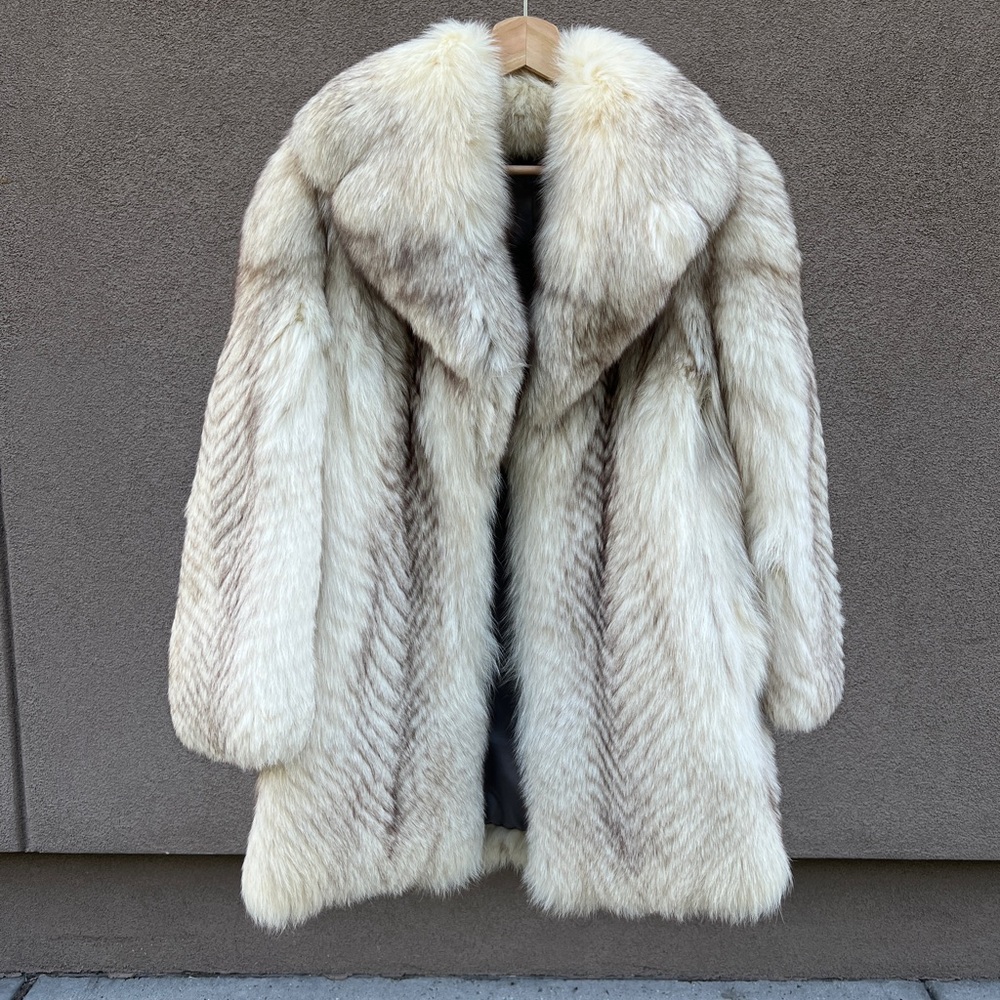 VINTAGE FOX FUR CREAM COAT
